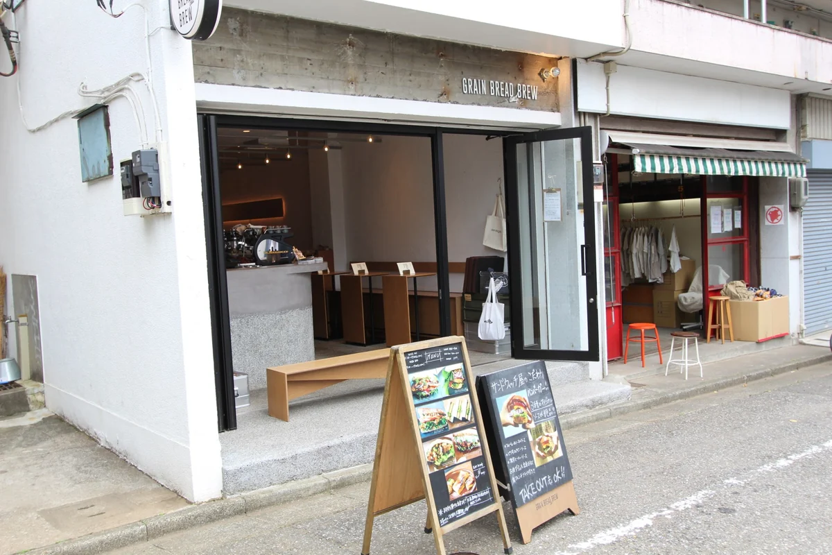 SHIBUYA STAY 周辺の飲食店の店先