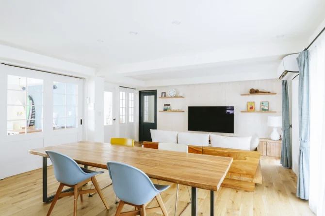 施工事例「SURF HOUSE」のリビング・ダイニング
