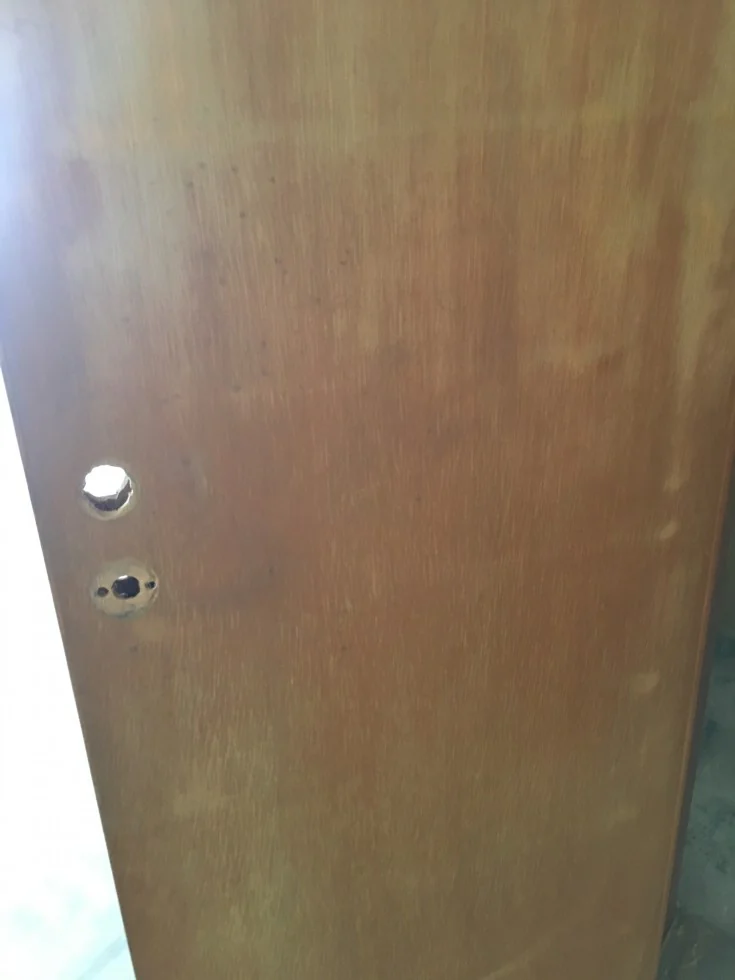 早稲田事務所 工事の合間にトイレの塗装の掲載写真・図版